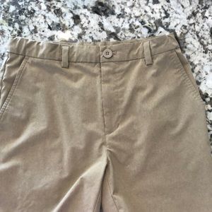 COPY - Like new, navy khaki performance vineyard vines boys size 16,adjustable…